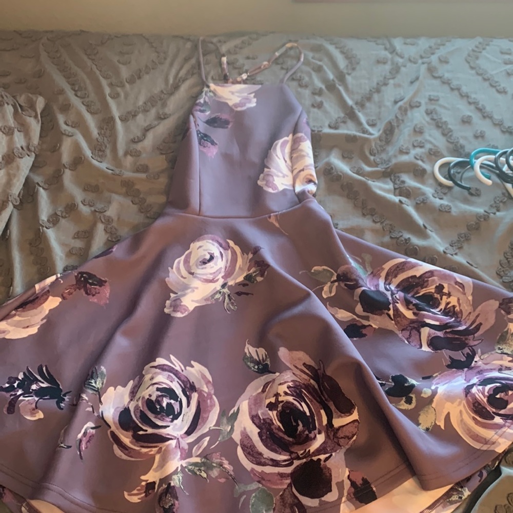 I only wore once for 8th grade graduation and never wore again - Picture 1 of 2